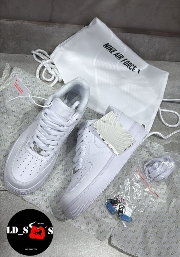 NIKE AIR FOR ONE - Image 4