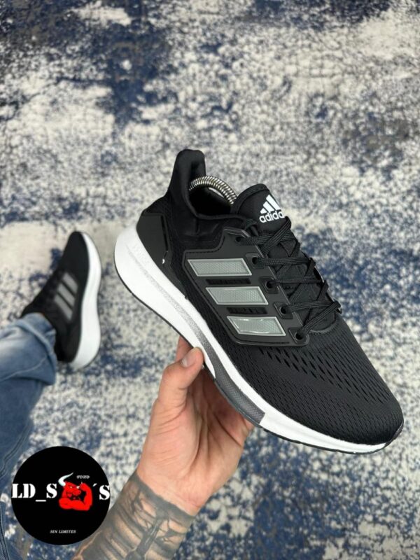 ADIDAS EQ21