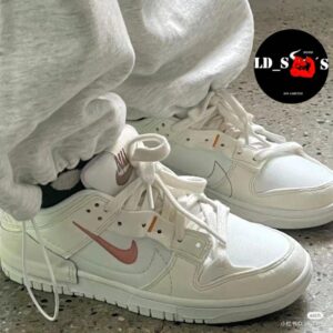 NIKE SB DUNK LOW