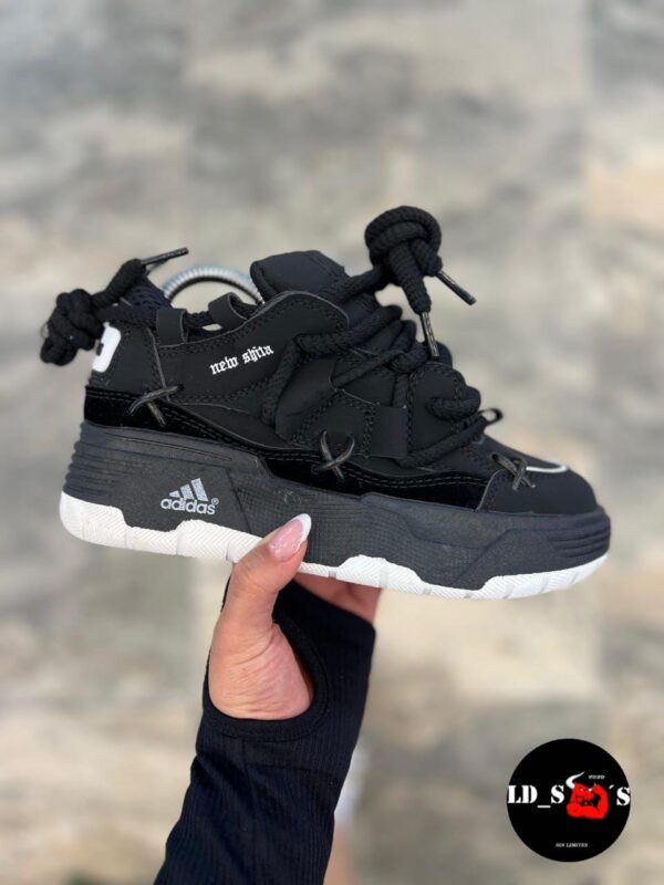 ADIDAS SHITA