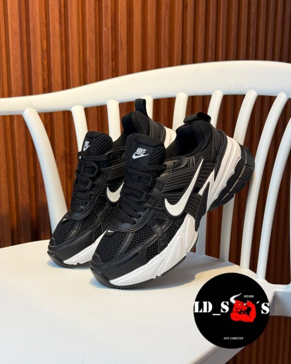 NIKE V2K - Image 3