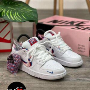 NIKE PARRA