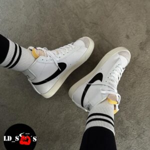 NIKE BLAZER BOTA