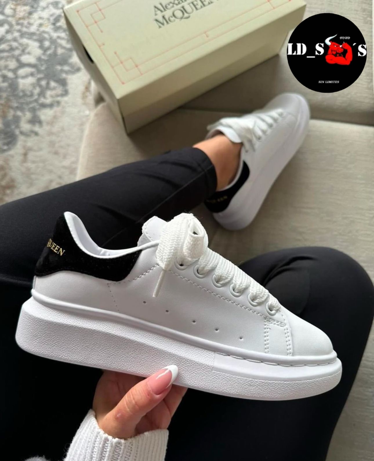 ALEXANDER MCQUEEN BLANCO