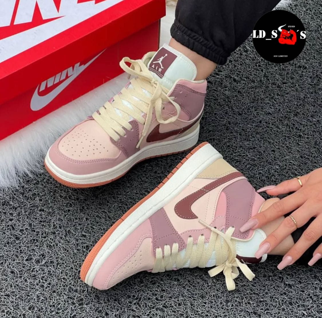 JORDAN RETRO 1 BOTA TERRACOTA