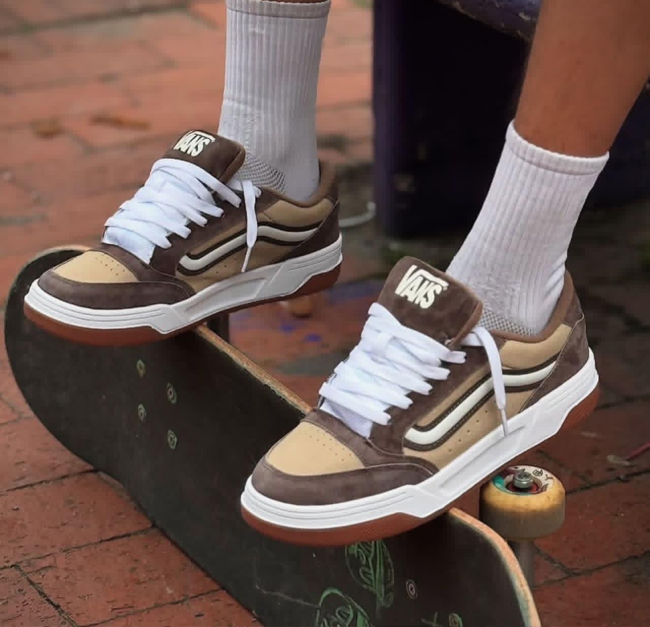VANS CAFE